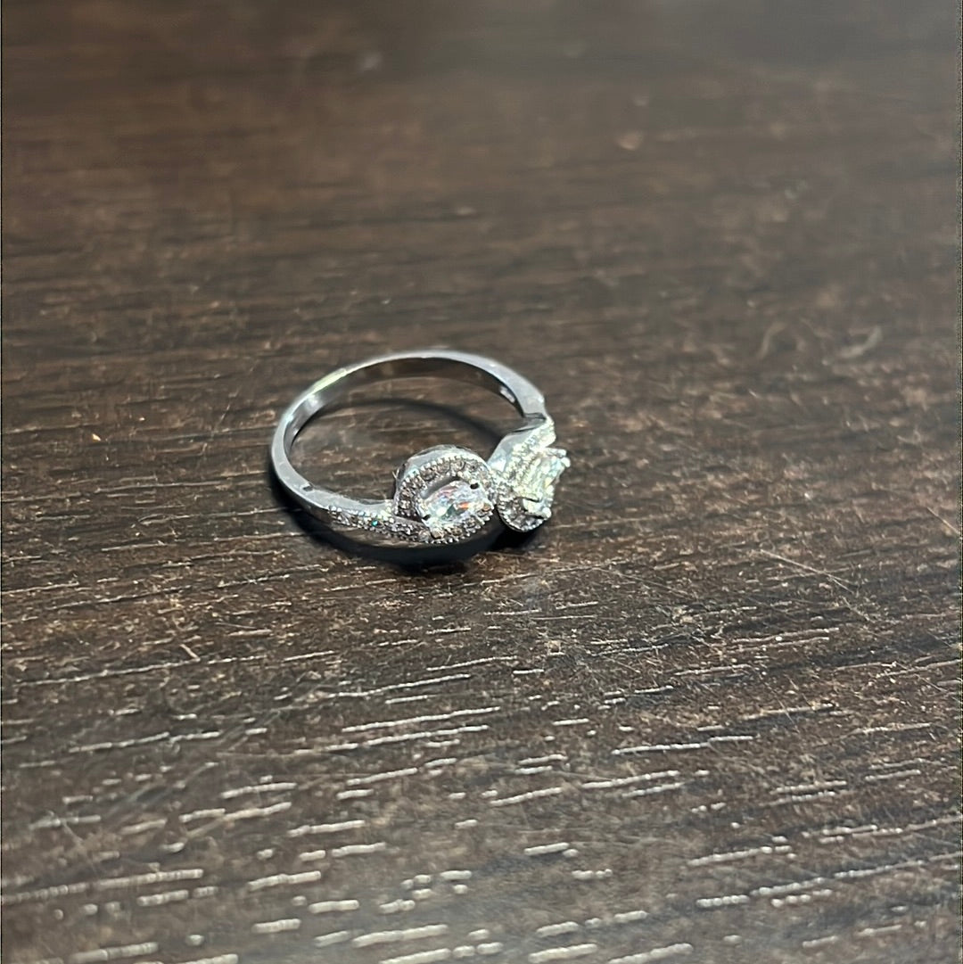 Cz infinity Style Ring