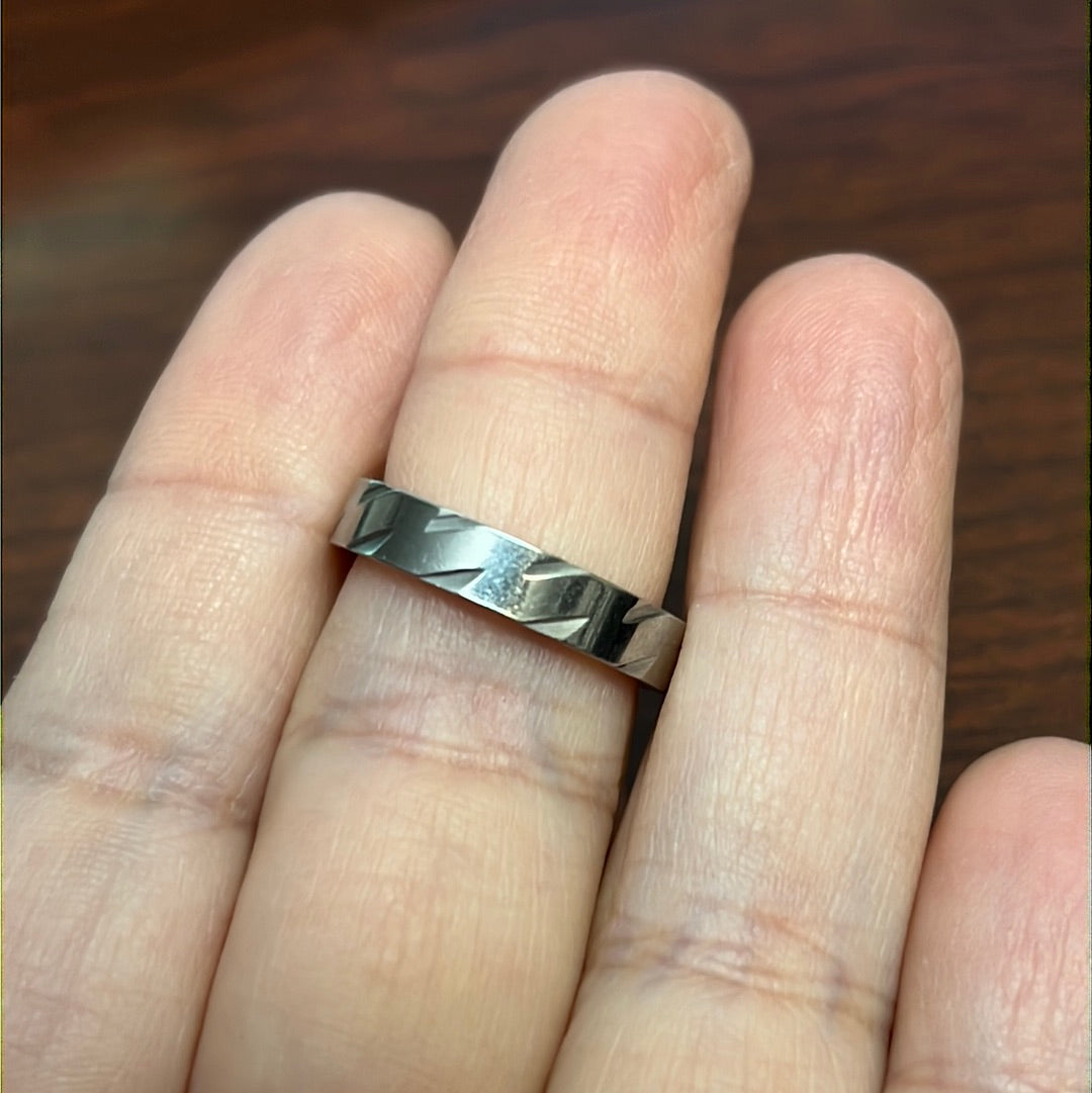 Wheel Band Ring in Stainless Steel