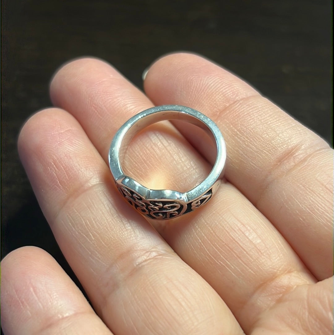 Heart Design Ring