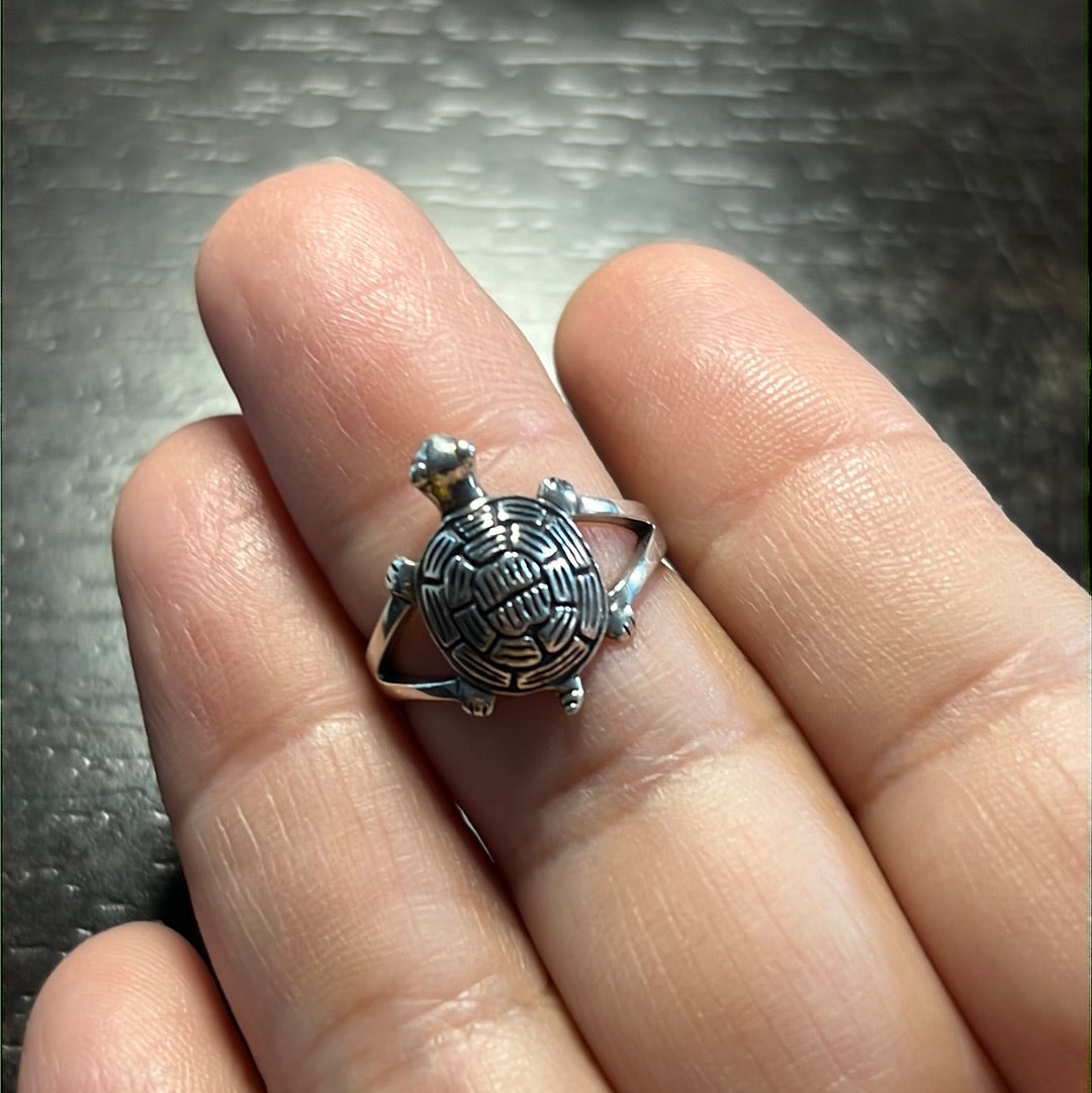 Turtle Turtle Ring
