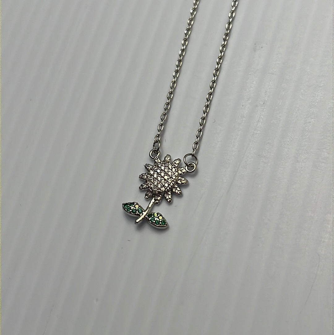 Daisy Flower Necklace