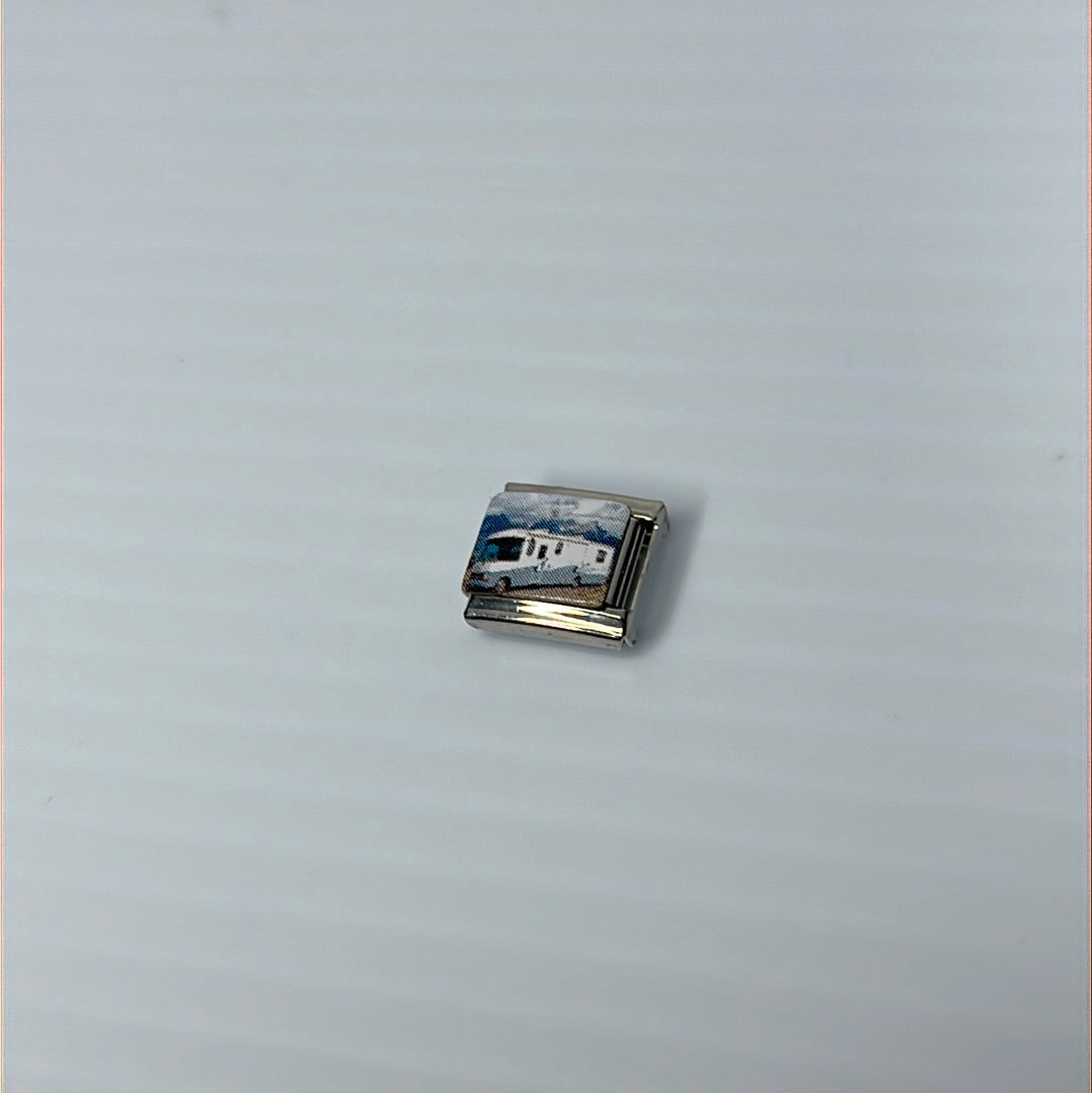 Rv Italian Link Charm