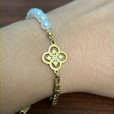 Pearls 18k Gold Plated Stainless Steel Bracelet