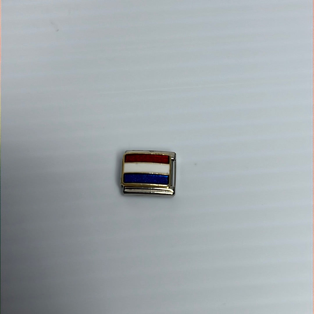 Netherlands Italian Link Charm