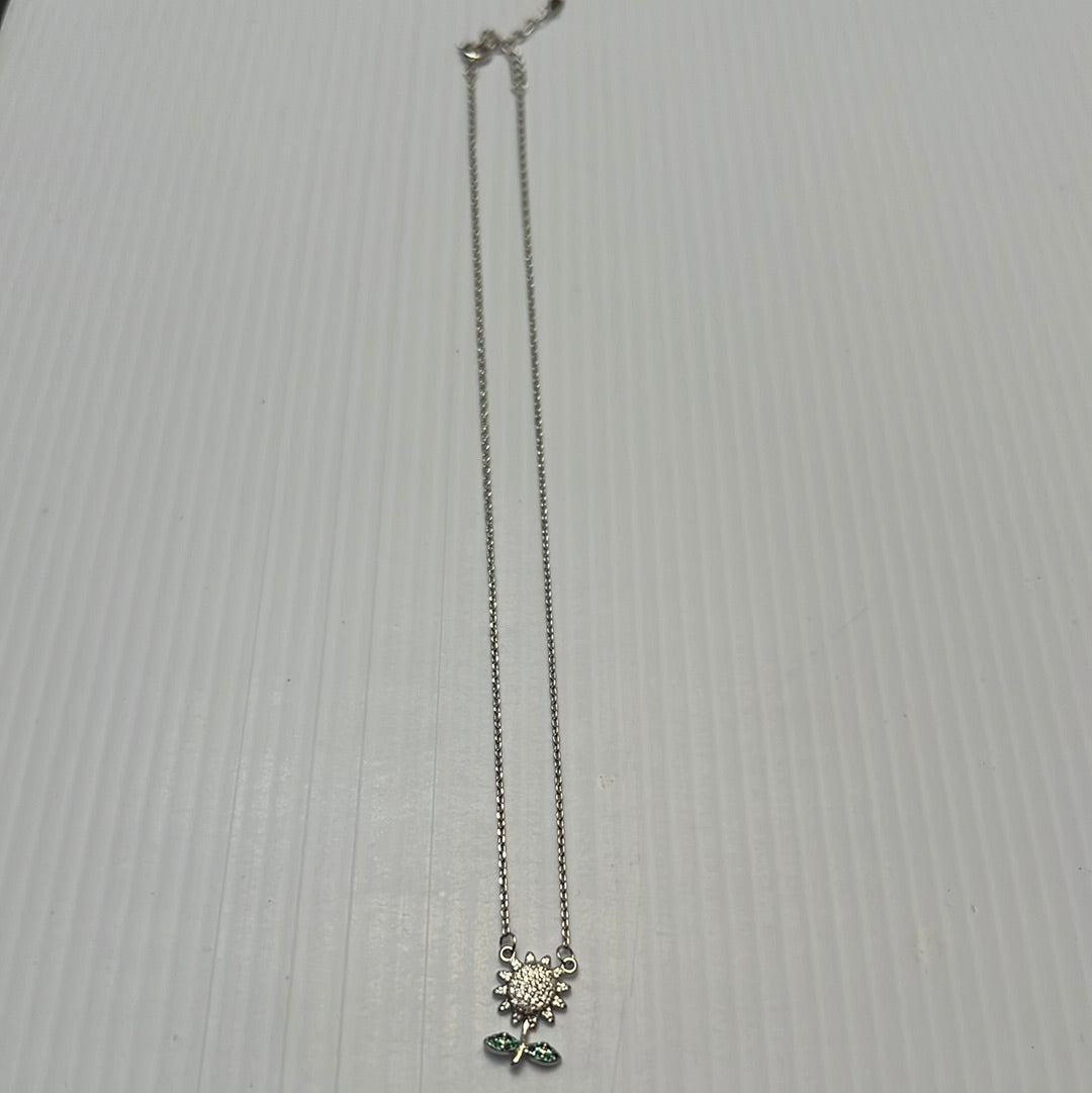 Daisy Flower Necklace