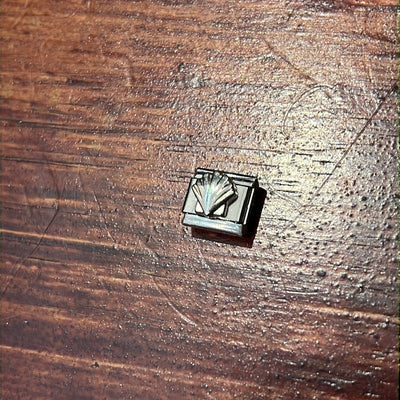 Shell Italian Link Charm