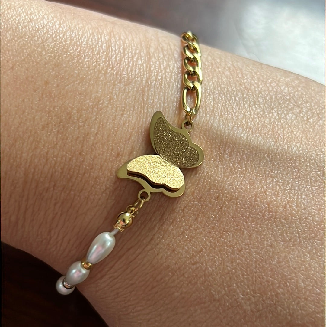 Butterfly with Pearls 18k Gold Plated Stainless Steel Bracelet