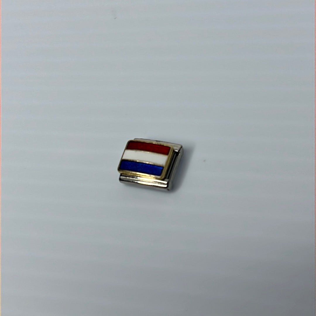Netherlands Italian Link Charm