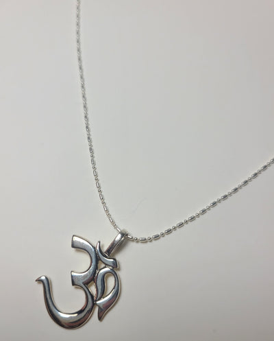 Om-Aum-Ohm-Yoga-Pendant-Necklace