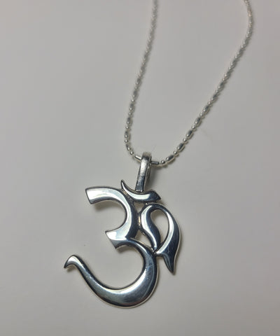 Om-Aum-Ohm-Yoga-Pendant-Necklace