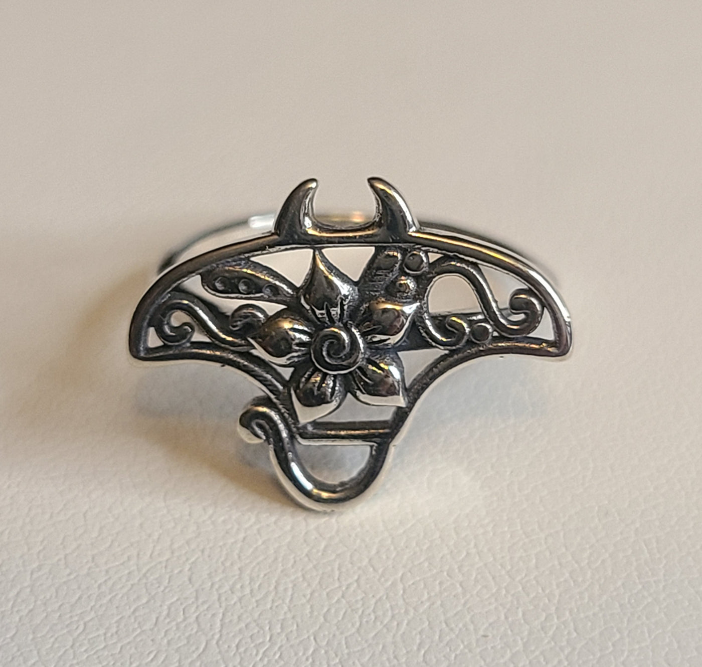 Stingray Fish Design Ring