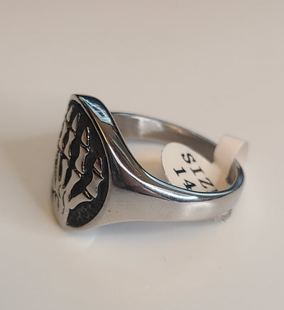 Skull Hand Band Ring