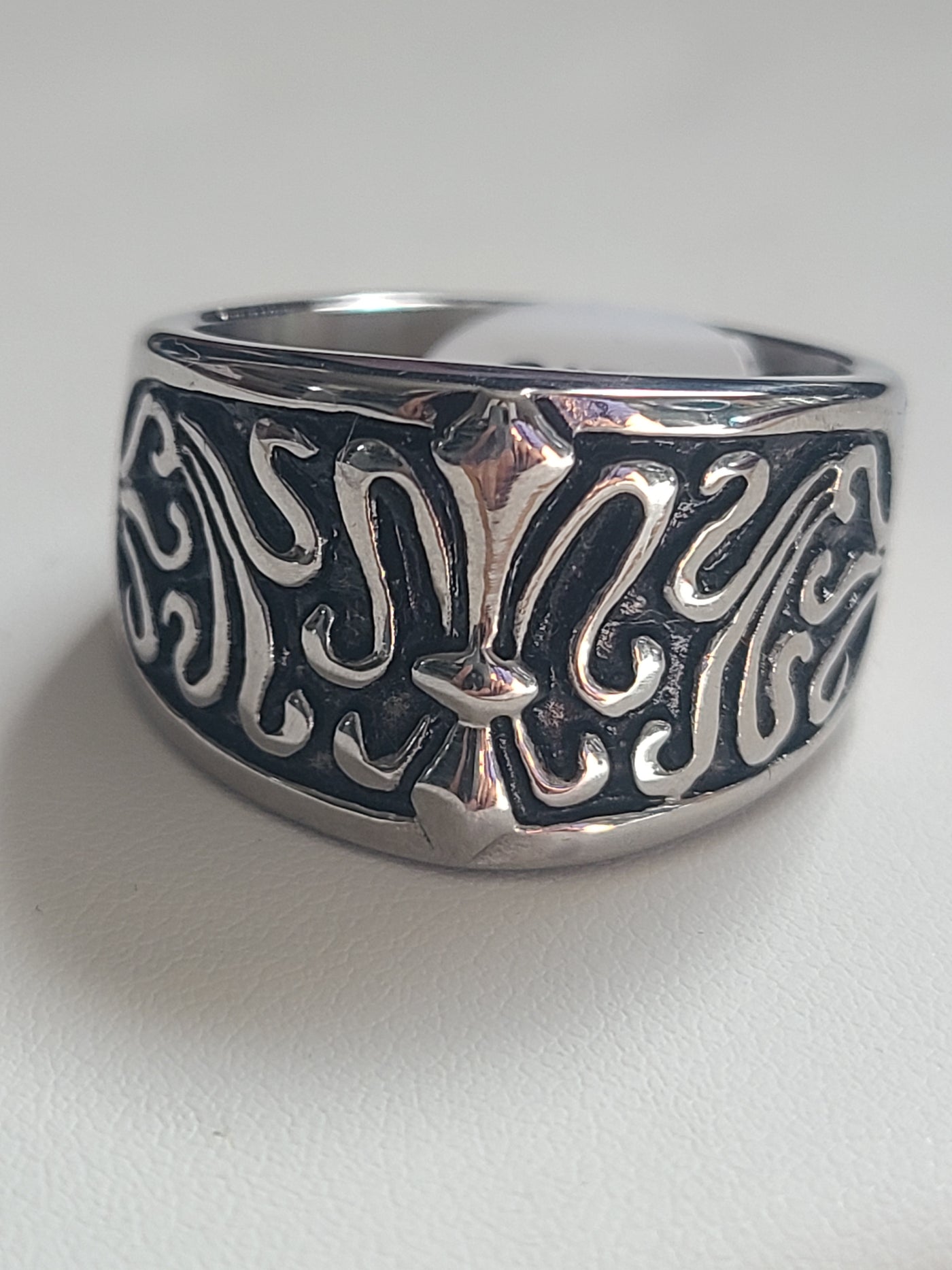 Le fleur Band Ring