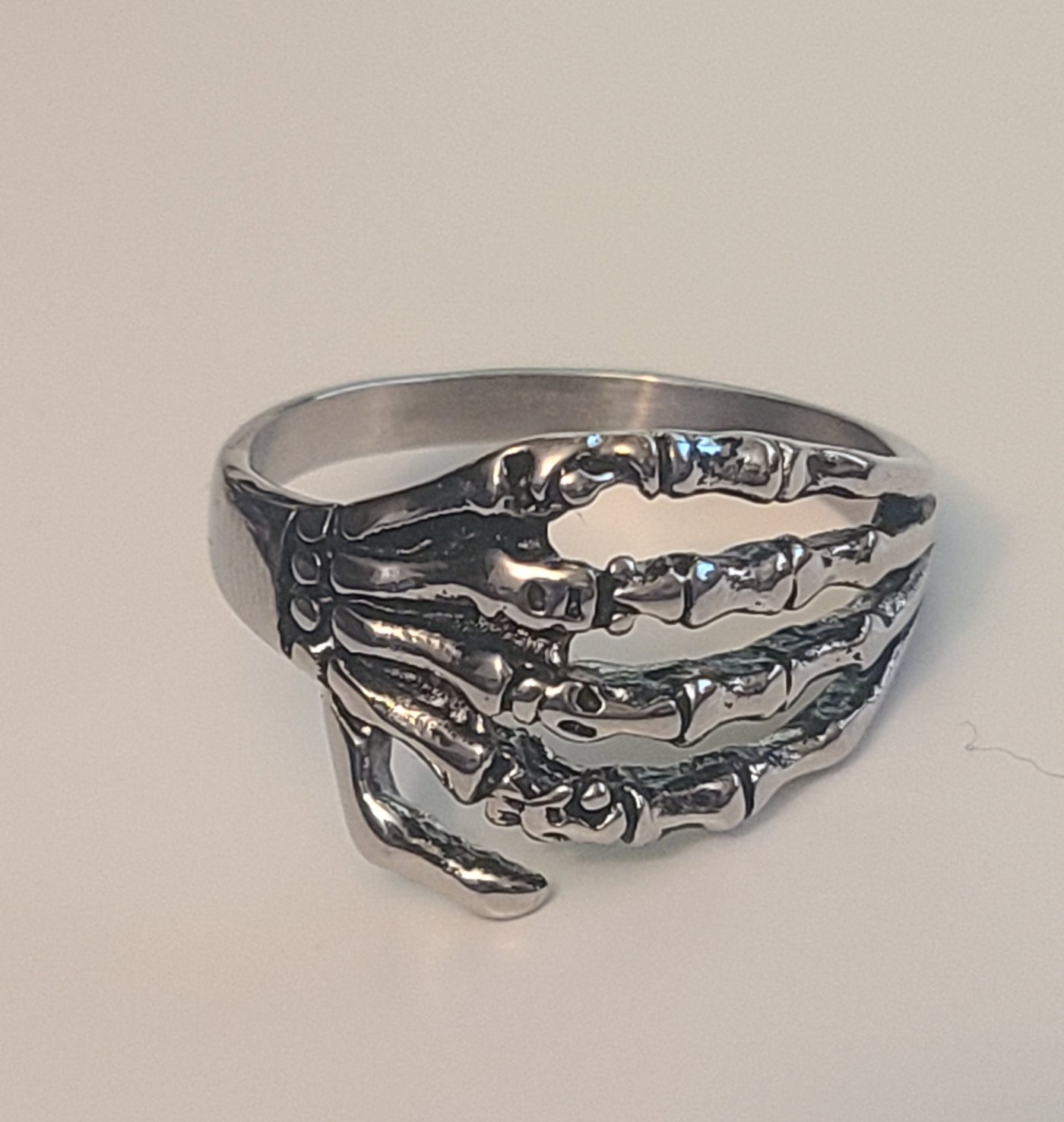 Skull Hand Ring