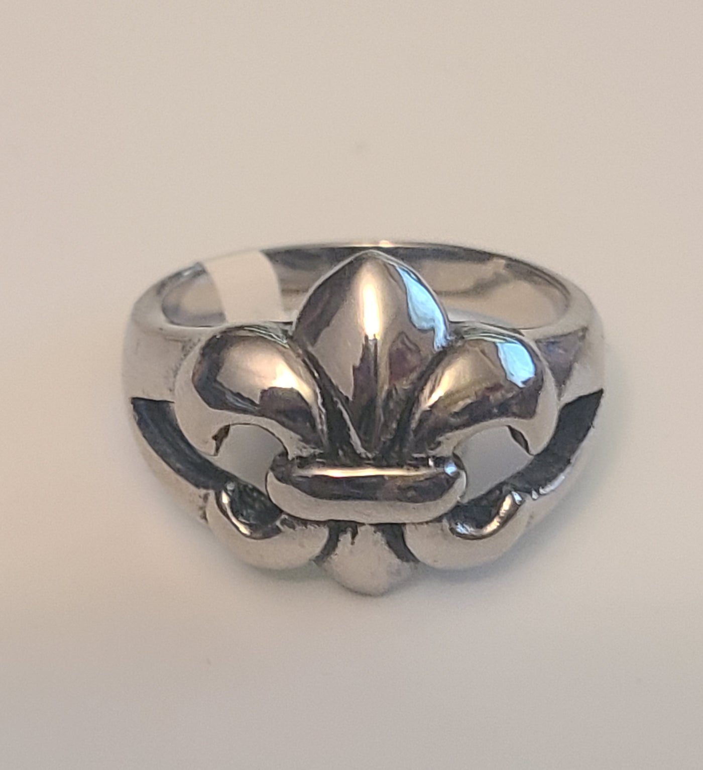 Le Fluer Ring