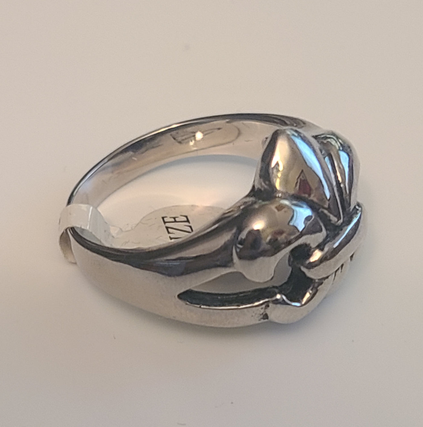 Le Fluer Ring