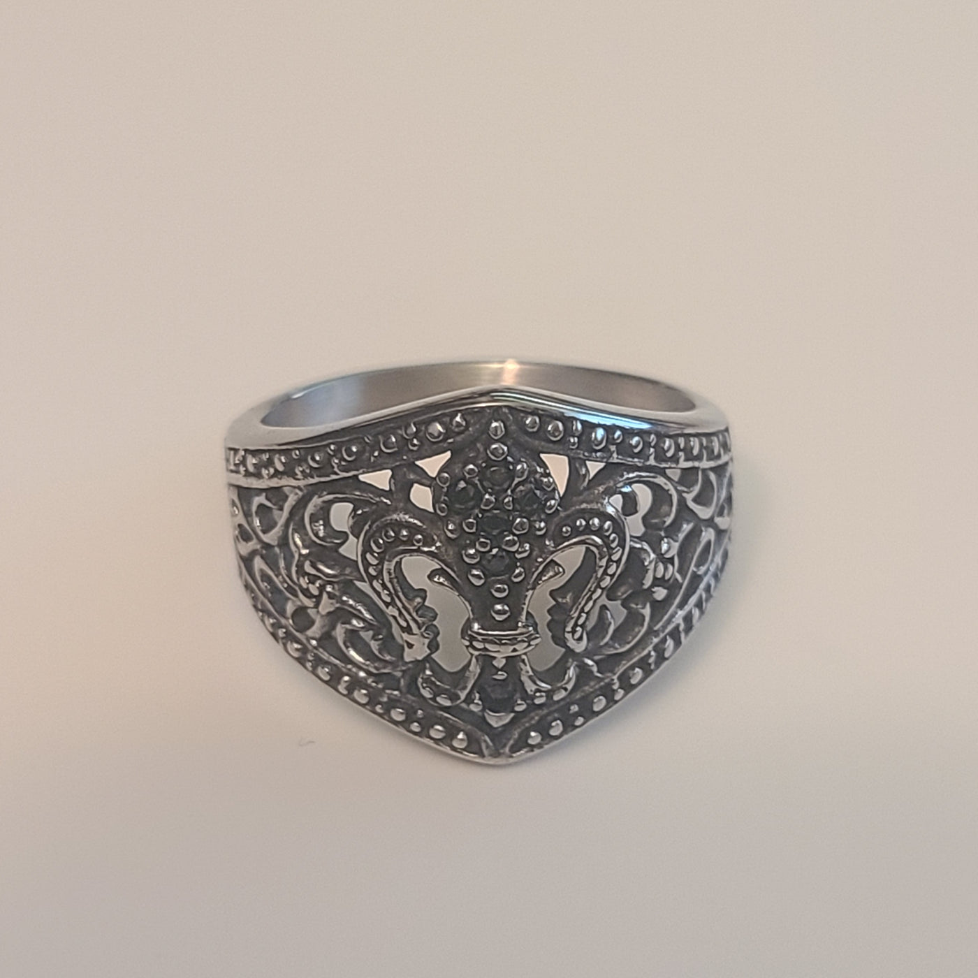 Le Fleur Design Ring