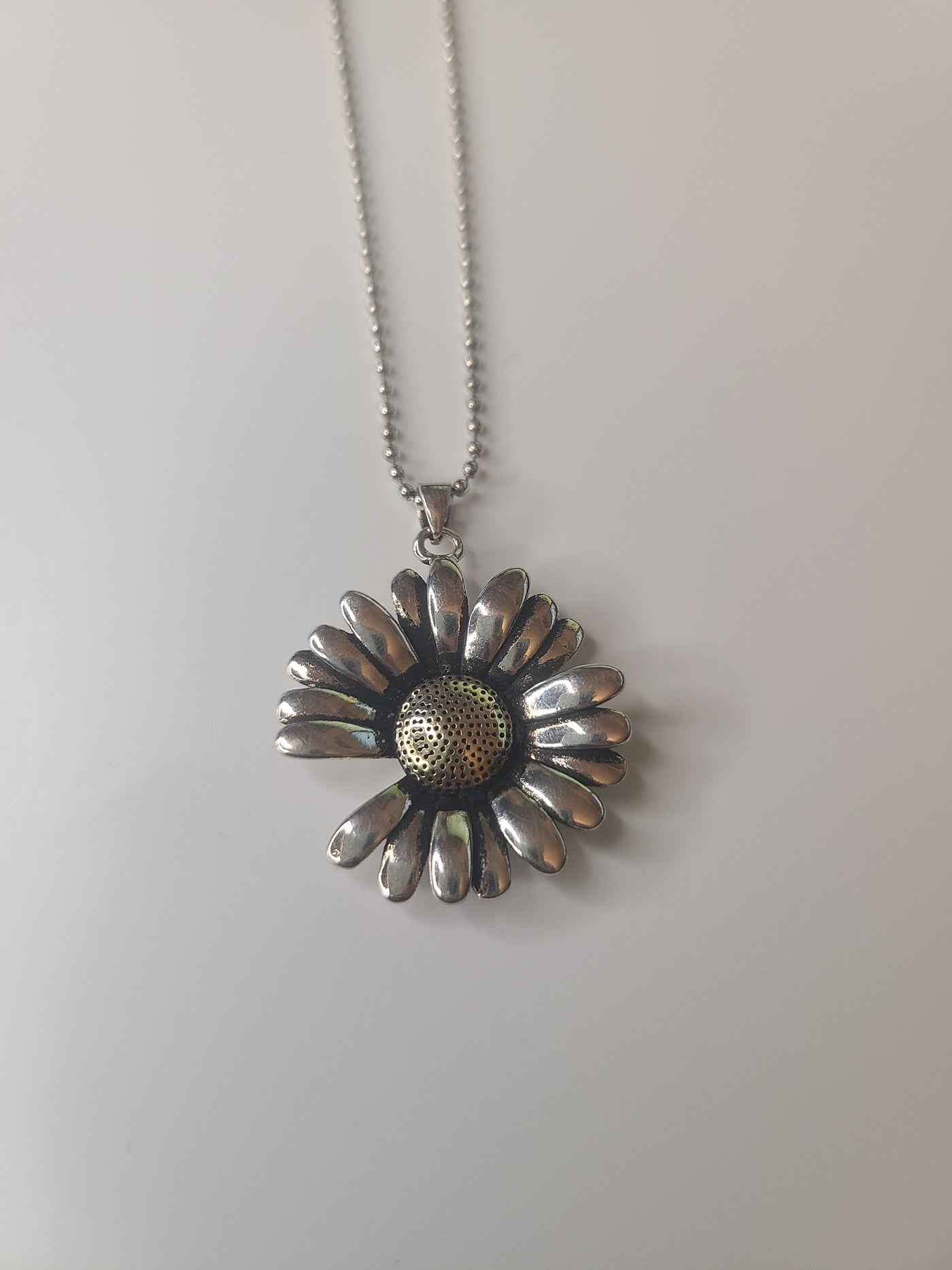 Daisy Flower Necklace