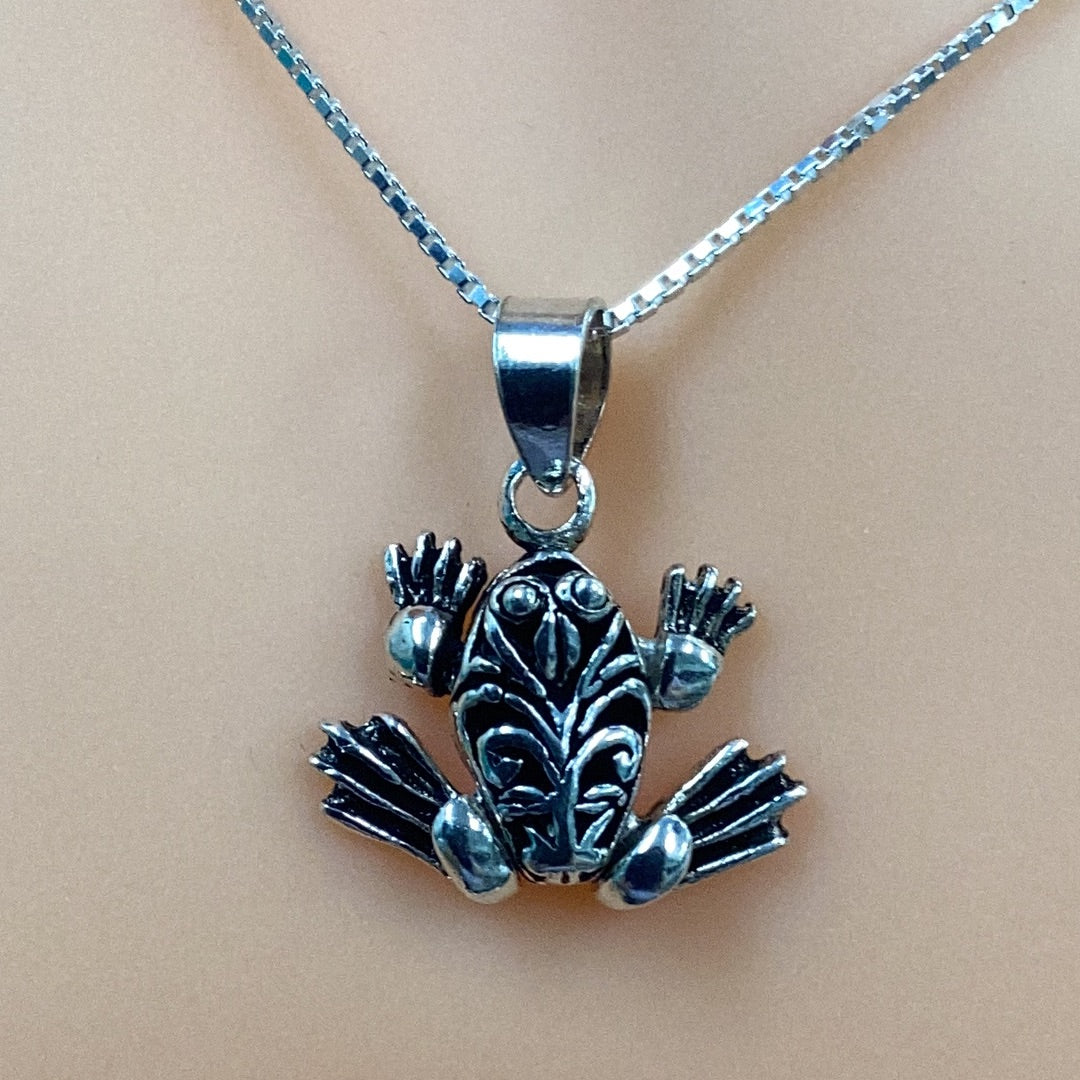 Frog Pendant Necklace