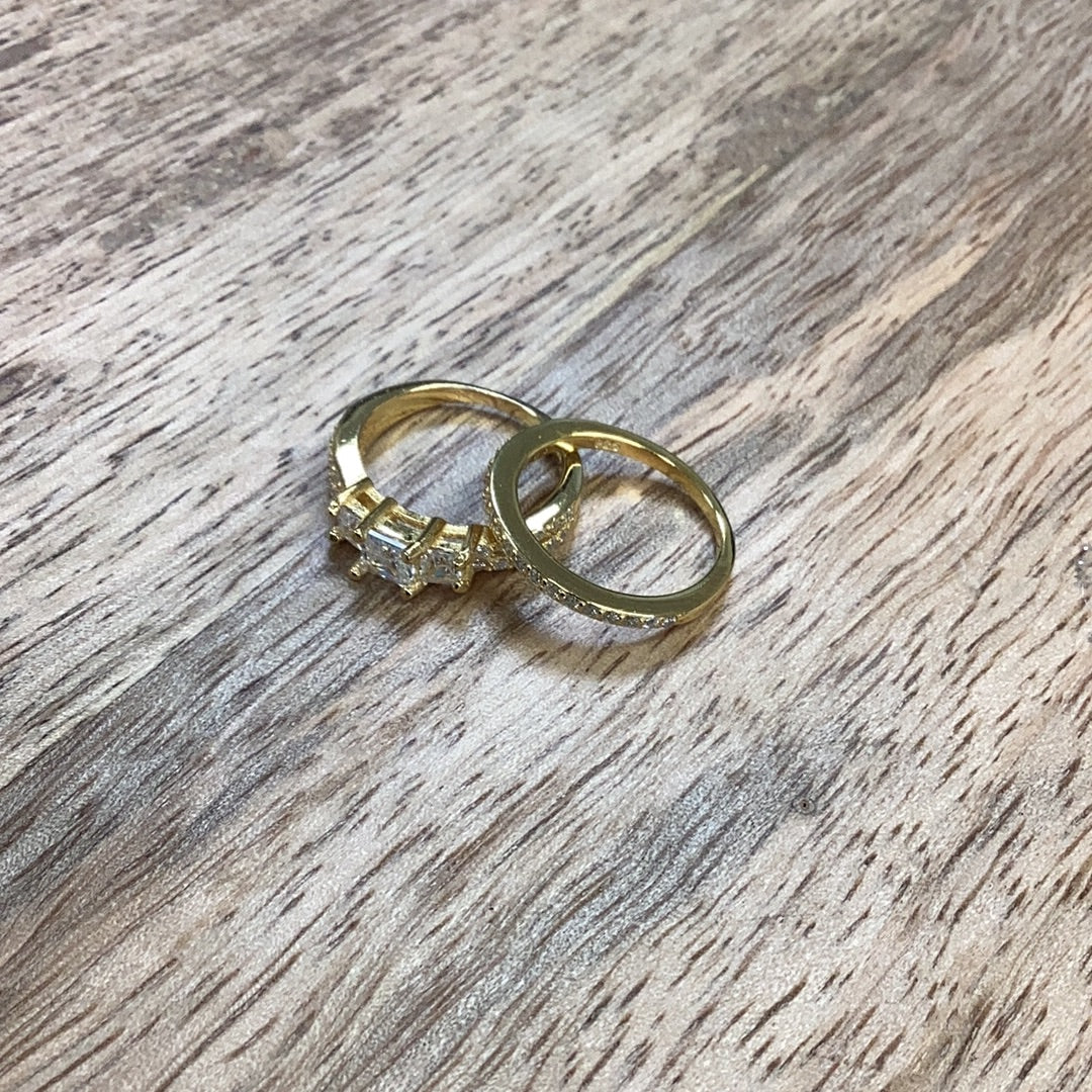 2 Pc Set Gold Solitaire Engagement Ring