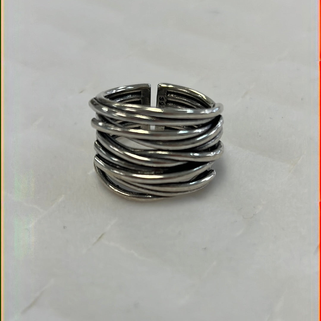 Cross Lines Ring