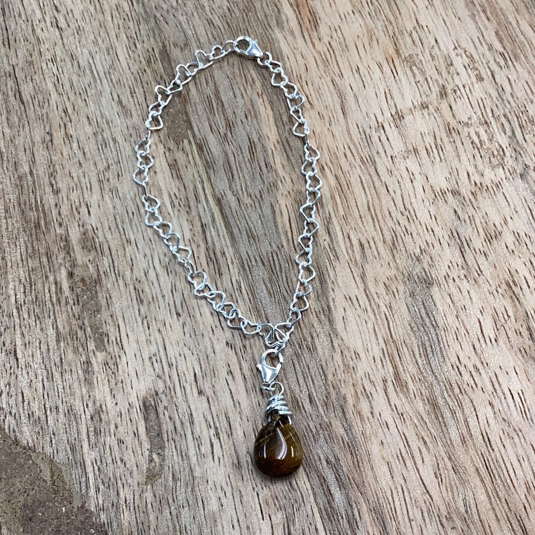 Hearts Bracelet w/tiger eye pendant