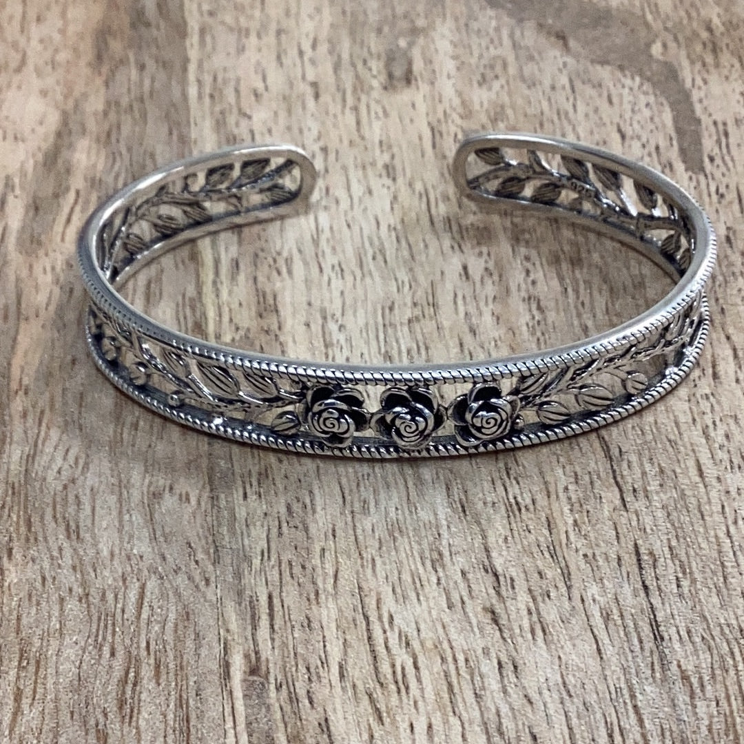 Roses Dangle Bracelet