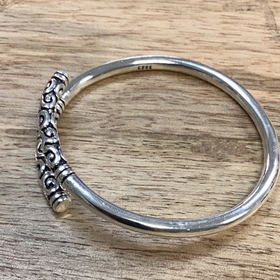 Sideway Dangle Bracelet