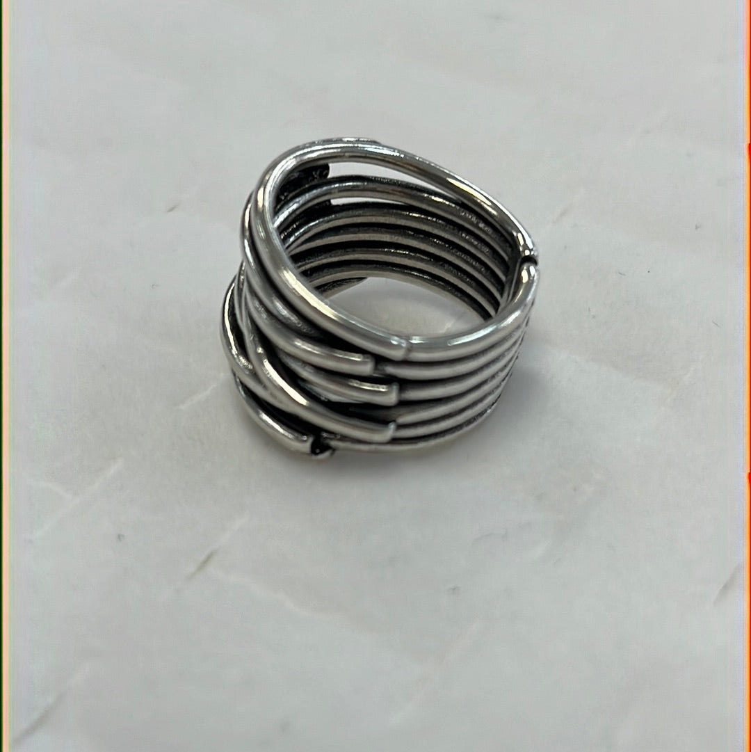Cross Lines Ring